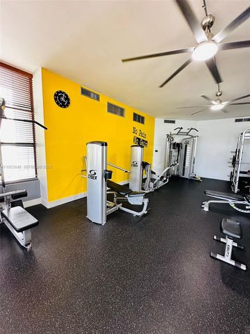 800 Parkview Dr 124, Hallandale Beach, FL 33009