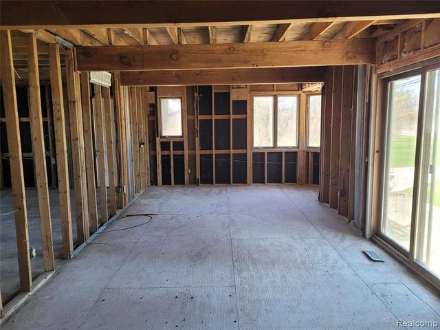 38525 Little Mack Avenue, Clinton Township, MI 48036