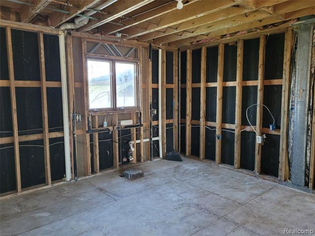 38525 Little Mack Avenue, Clinton Township, MI 48036