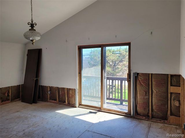 38525 Little Mack Avenue, Clinton Township, MI 48036