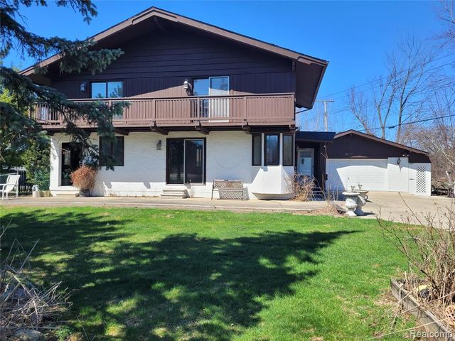 38525 Little Mack Avenue, Clinton Township, MI 48036