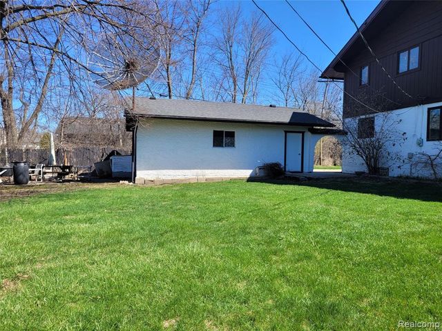 38525 Little Mack Avenue, Clinton Township, MI 48036