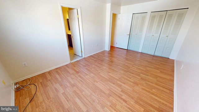 30 CHISWICK DR, Lindenwold, NJ 08021