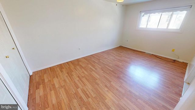 30 CHISWICK DR, Lindenwold, NJ 08021