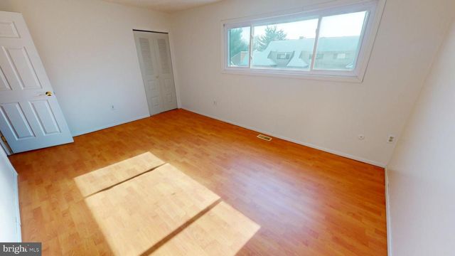 30 CHISWICK DR, Lindenwold, NJ 08021