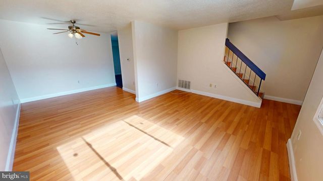 30 CHISWICK DR, Lindenwold, NJ 08021