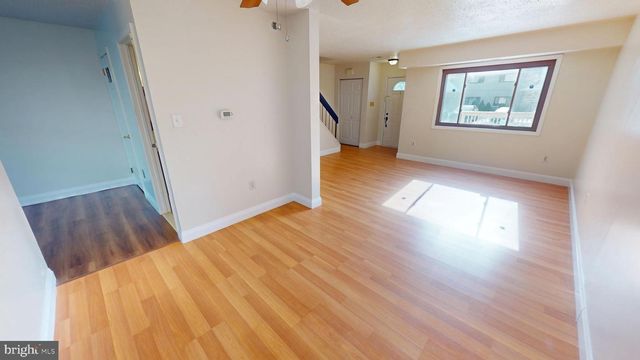 30 CHISWICK DR, Lindenwold, NJ 08021