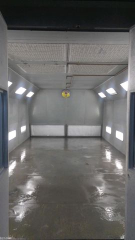 11445 Van Dyke Avenue, Detroit, MI 48234