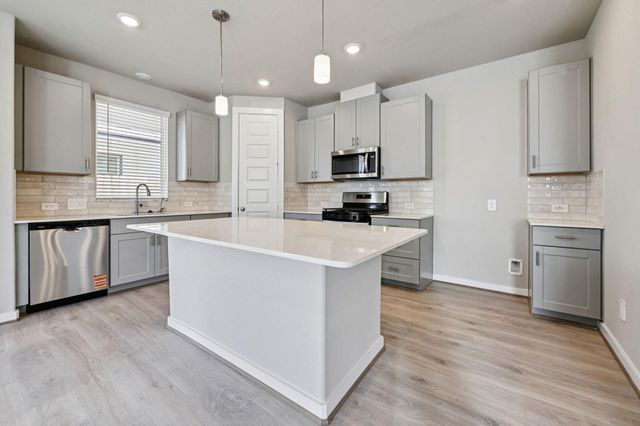 3221 Quiet Sunset Drive, Houston, TX 77080