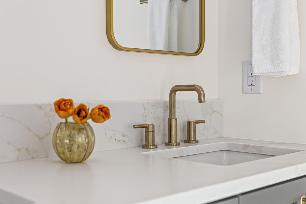 Image 106 of property listing at 118 Collins Hill Lane, Charleston, SC 29492