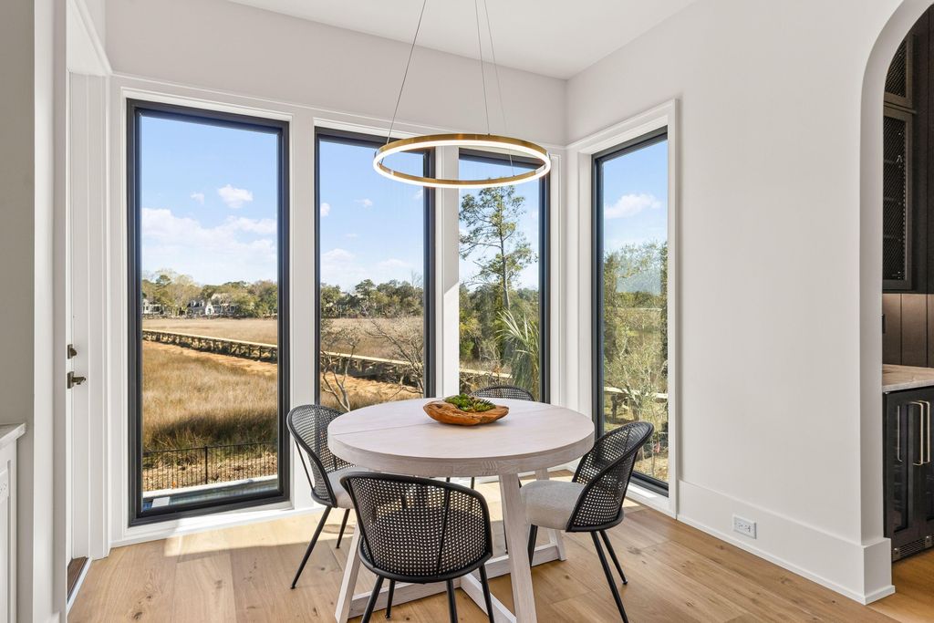 Image 23 of property listing at 118 Collins Hill Lane, Charleston, SC 29492