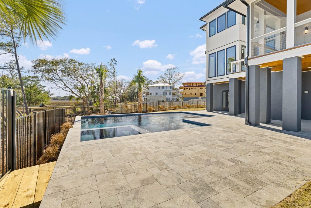 Image 45 of property listing at 118 Collins Hill Lane, Charleston, SC 29492