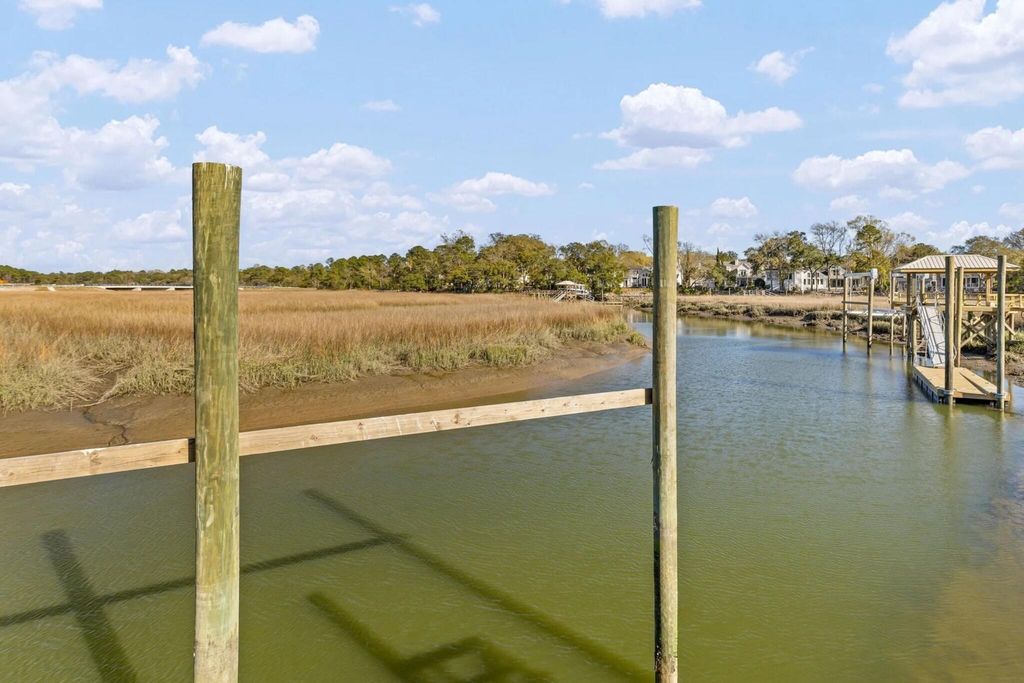 Image 51 of property listing at 118 Collins Hill Lane, Charleston, SC 29492