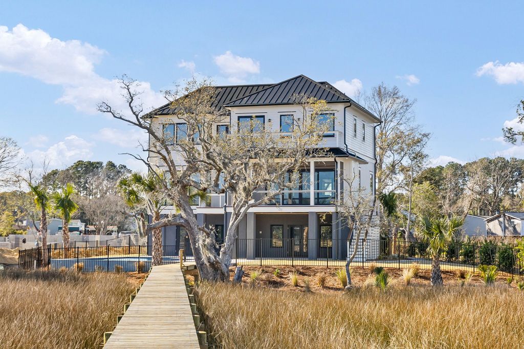 Image 52 of property listing at 118 Collins Hill Lane, Charleston, SC 29492