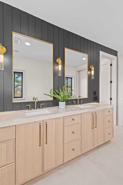 Image 76 of property listing at 118 Collins Hill Lane, Charleston, SC 29492