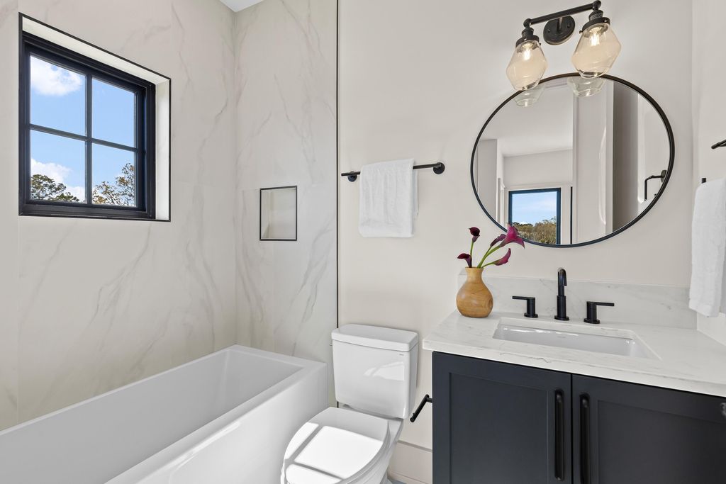 Image 84 of property listing at 118 Collins Hill Lane, Charleston, SC 29492