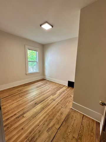 1636 Wood Street, Muskegon, MI 49442