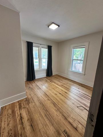 1636 Wood Street, Muskegon, MI 49442