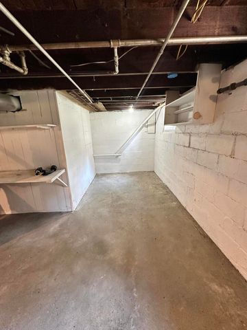 1636 Wood Street, Muskegon, MI 49442