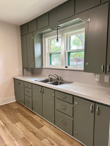 1636 Wood Street, Muskegon, MI 49442