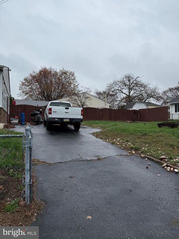 1005 MARYLAND AVE, Croydon, PA 19021