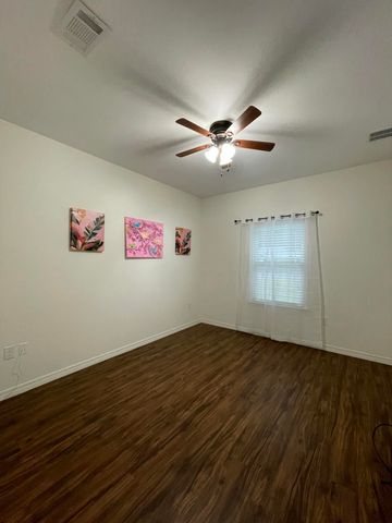 418 Davenport Avenue, Valparaiso, FL 32580