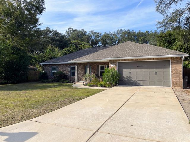 418 Davenport Avenue, Valparaiso, FL 32580