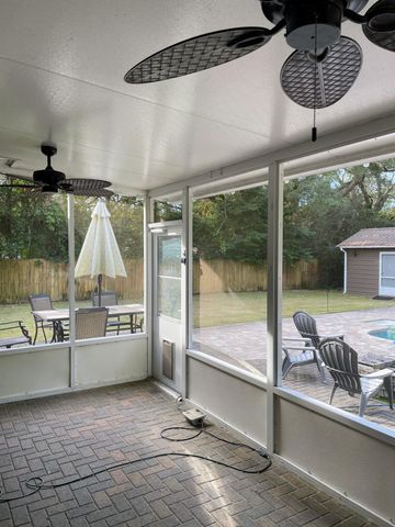 418 Davenport Avenue, Valparaiso, FL 32580