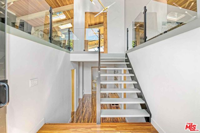 31851 Sea Level Drive, Malibu, CA 90265