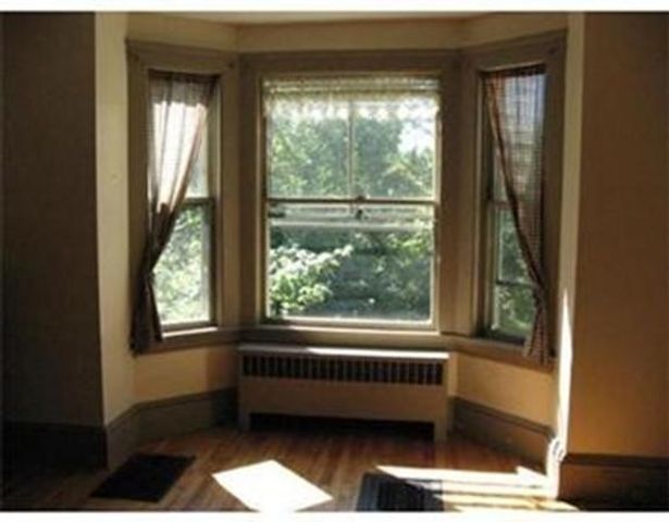 500 W Main St, Northborough, MA 01532