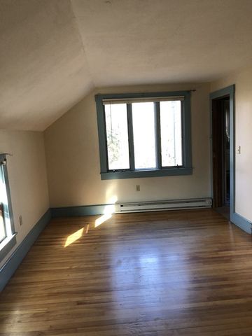 500 W Main St, Northborough, MA 01532