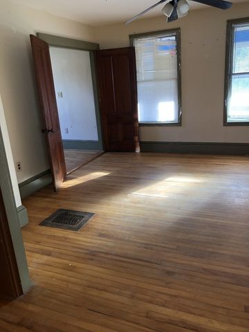 500 W Main St, Northborough, MA 01532