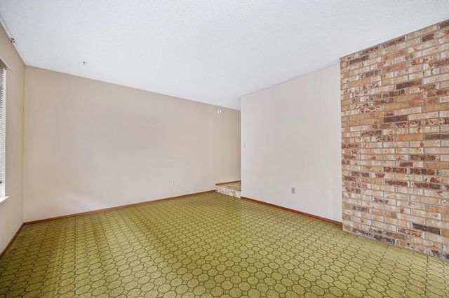 7828 Rockhurst Way, Sacramento, CA 95828