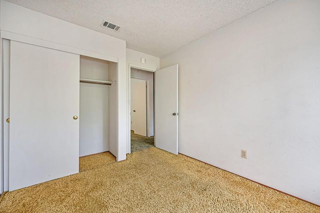 7828 Rockhurst Way, Sacramento, CA 95828