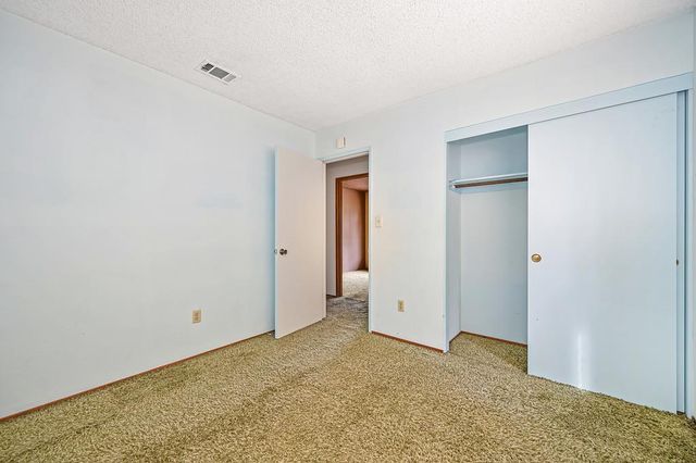 7828 Rockhurst Way, Sacramento, CA 95828