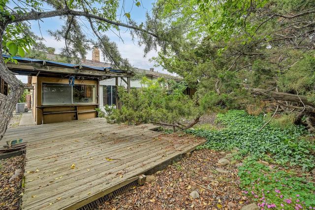 7828 Rockhurst Way, Sacramento, CA 95828