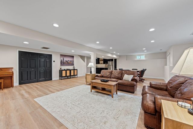 901 Milton Street, Valparaiso, IN 46385