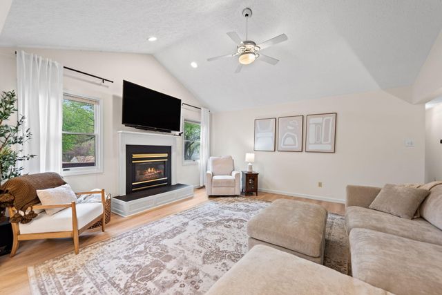 901 Milton Street, Valparaiso, IN 46385