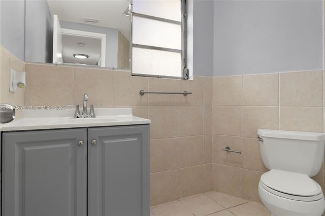 18630 NE 18th Ave 136, Miami, FL 33179