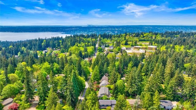 21810 NE 16th Street, Sammamish, WA 98074
