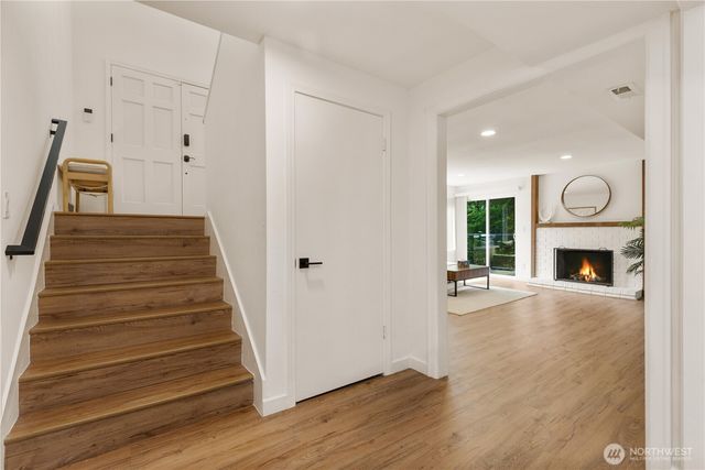 21810 NE 16th Street, Sammamish, WA 98074
