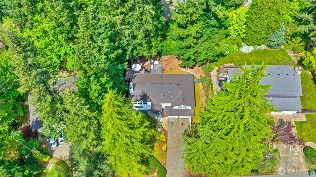21810 NE 16th Street, Sammamish, WA 98074
