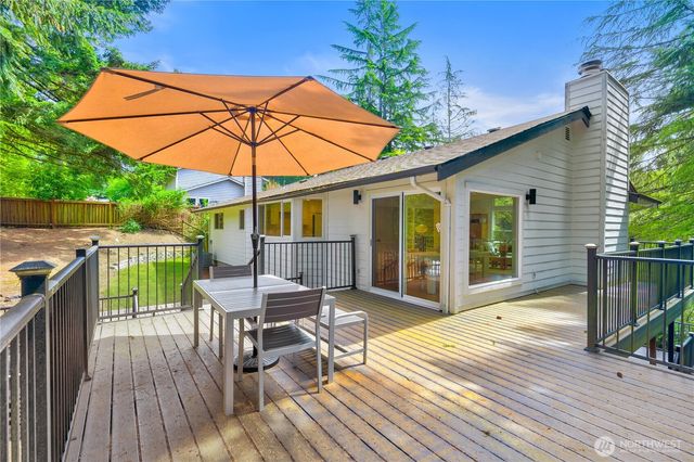 21810 NE 16th Street, Sammamish, WA 98074