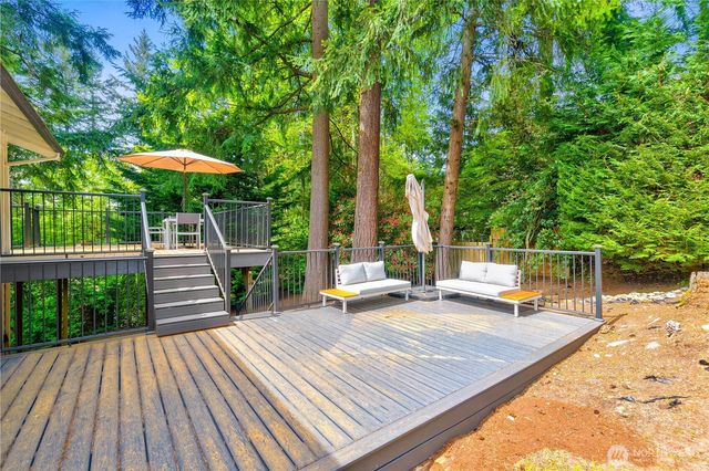 21810 NE 16th Street, Sammamish, WA 98074