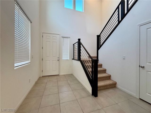 8109 Minavalle Avenue, Las Vegas, NV 89113