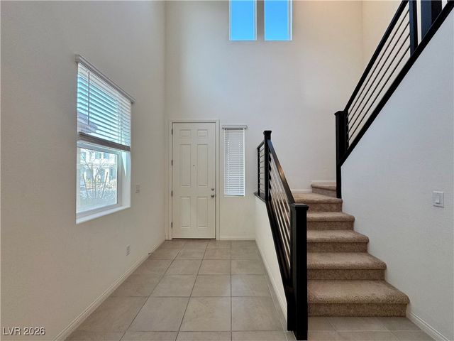 8109 Minavalle Avenue, Las Vegas, NV 89113