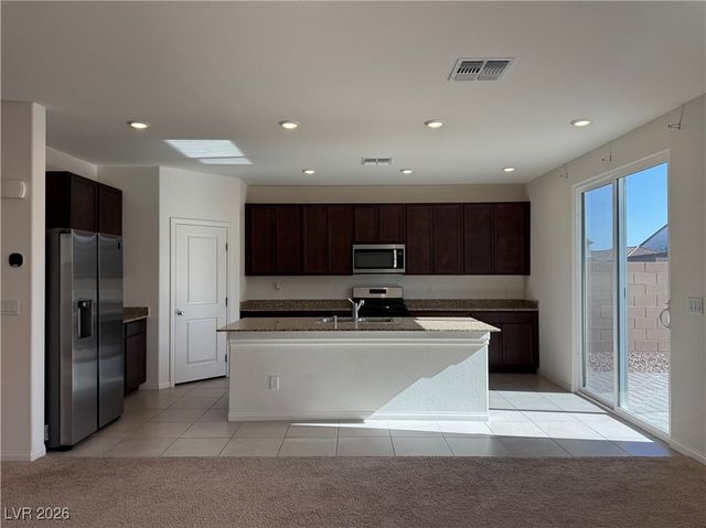 8109 Minavalle Avenue, Las Vegas, NV 89113