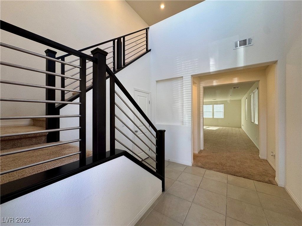 8109 Minavalle Avenue, Las Vegas, NV 89113