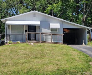 10525 Lord Drive, Riverview, MO 63136