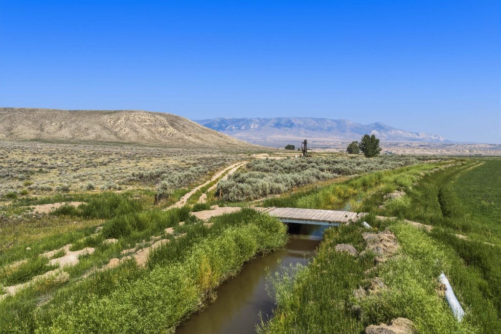 38 Road 1AFW, Clark, WY 82435 photo 1